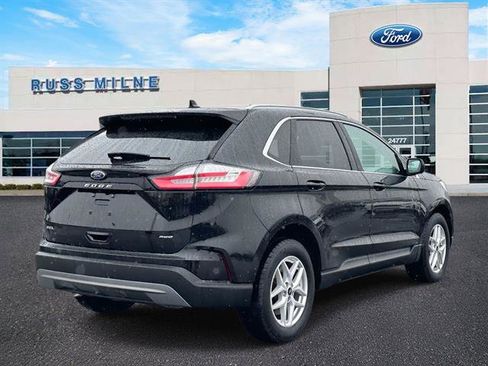 Used 2024 Ford Edge SEL w/ Convenience Package image 4