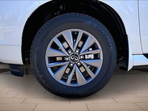 New 2026 INFINITI QX80 Pure image 9