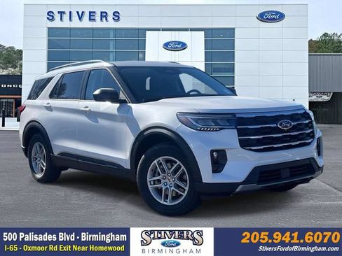New 2026 Ford Explorer Active w/ Active Comfort Package RWD image 1