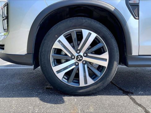 Used 2025 Mitsubishi Outlander Sport ES AWD/4WD image 7