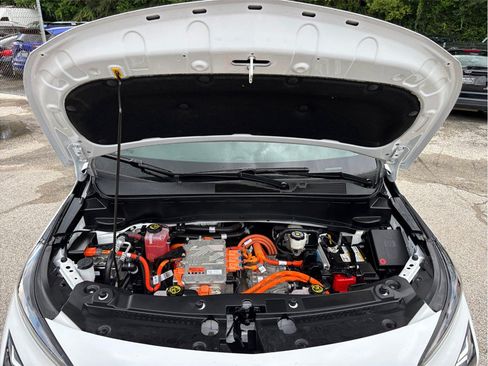 Used 2023 Chevrolet Bolt EUV LT FWD image 42