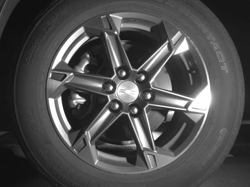 Used 2025 Chevrolet Blazer LT FWD image 12