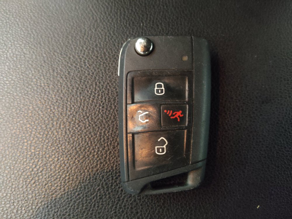 Used 2025 Volkswagen Jetta Sport FWD image 32