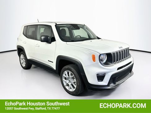 Used 2023 Jeep Renegade Latitude AWD/4WD image 1