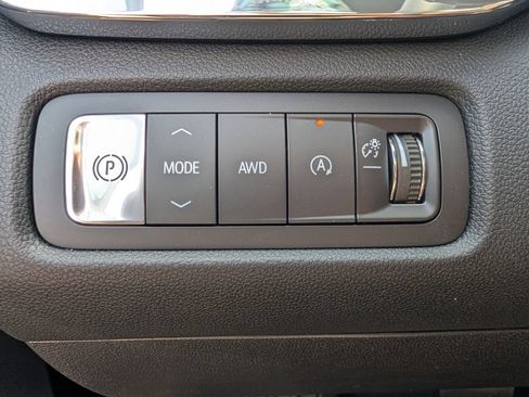 New 2026 GMC Acadia Elevation w/ Elevation Premium Package AWD/4WD image 20