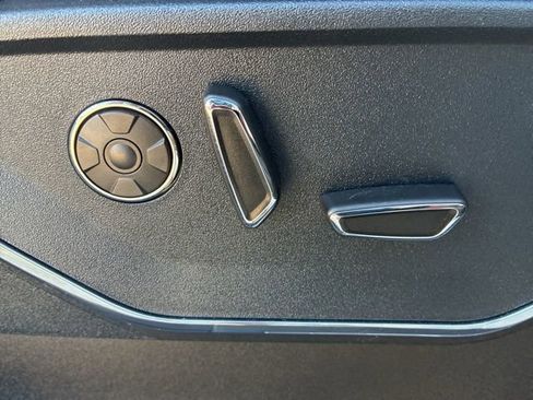 Used 2021 Ford F150 Platinum w/ Equipment Group 701A High AWD/4WD image 38