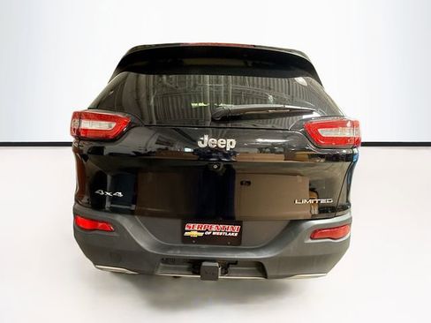 Used 2017 Jeep Cherokee Limited w/ Trailer Tow Group AWD/4WD image 7