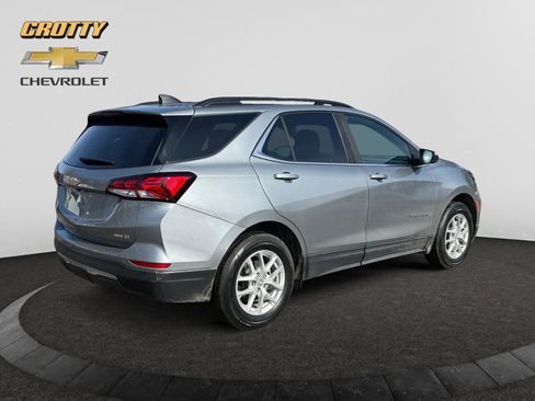 Used 2023 Chevrolet Equinox LT image 5