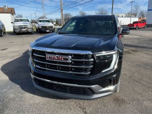 Used 2025 GMC Acadia Elevation image 5