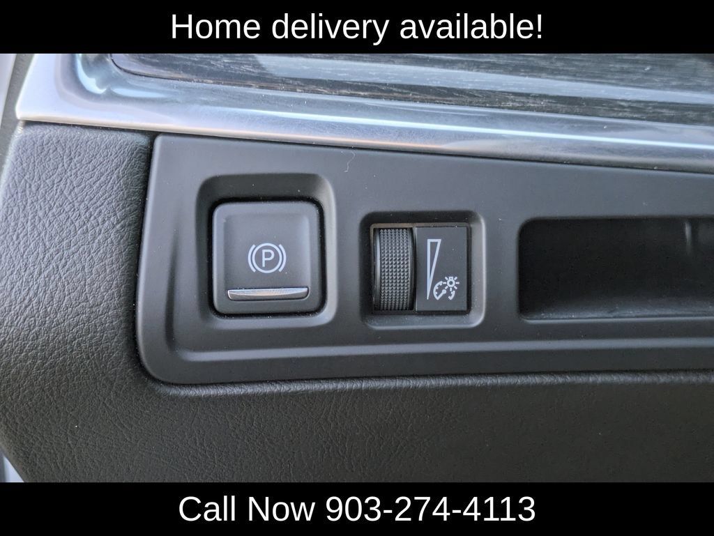 Used 2024 Cadillac XT5 Premium Luxury FWD image 28