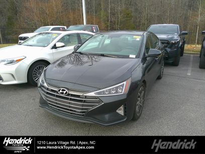 Used 2020 Hyundai Elantra Limited w/ Cargo Package (C1)