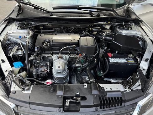 Used 2015 Honda Accord EX-L image 30