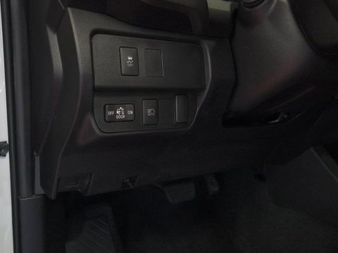 Certified 2023 Toyota Tacoma SR5 image 11