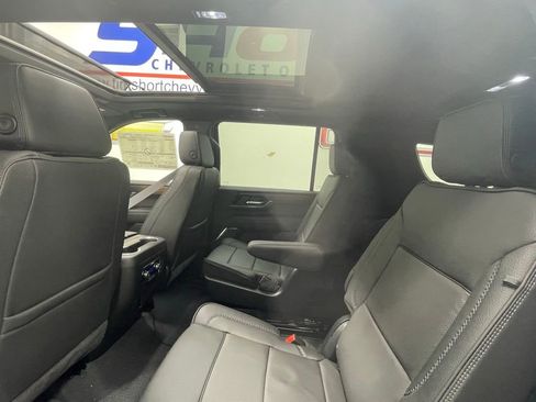 New 2026 GMC Yukon XL Denali w/ Sun & Power Step Package image 18