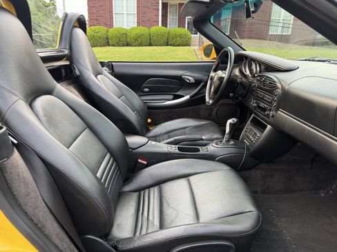 Used 2002 Porsche Boxster S RWD image 20