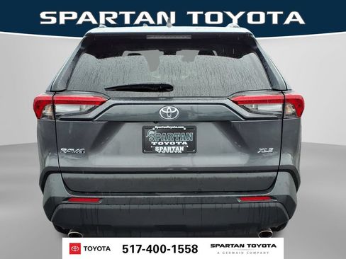 Used 2024 Toyota RAV4 XLE FWD image 8