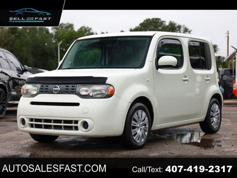 Used 2011 Nissan Cube 1.8 S w/ Interior Designer Pkg FWD image 1