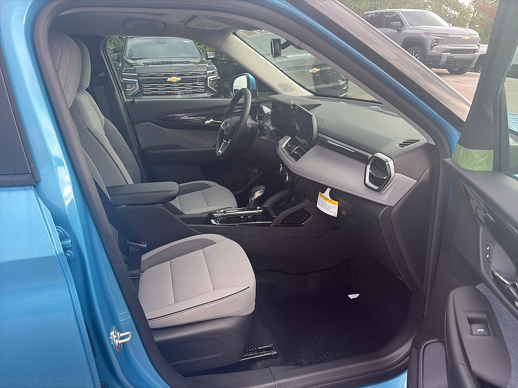New 2026 Chevrolet TrailBlazer LT w/ Convenience Package AWD/4WD image 16