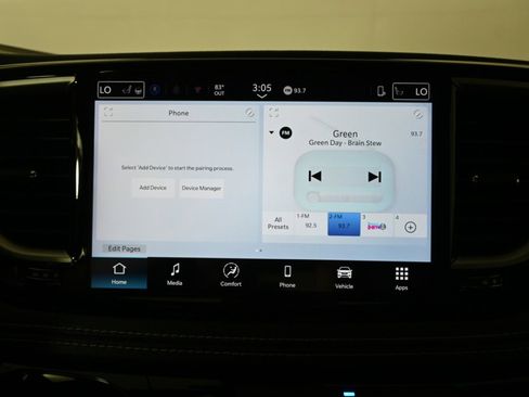 Used 2025 Chrysler Pacifica Select image 28