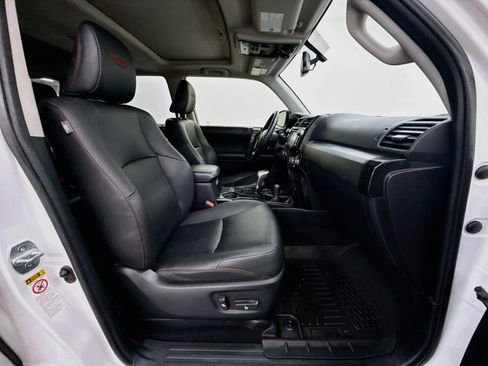 Used 2019 Toyota 4Runner TRD Pro AWD/4WD image 32