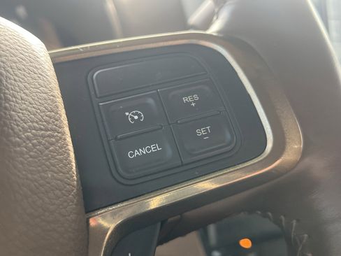 Used 2022 RAM 2500 Limited AWD/4WD image 28