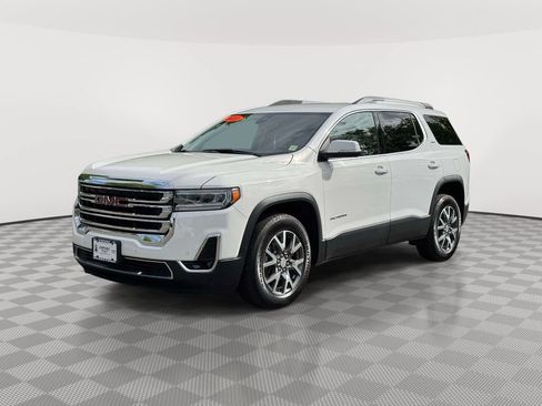 Used 2023 GMC Acadia SLT w/ Preferred Package AWD/4WD image 3