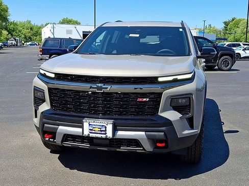 New 2026 Chevrolet Traverse Z71 w/ Driver Confidence Package AWD/4WD image 6