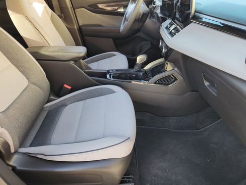 Used 2025 Chevrolet TrailBlazer LT image 11