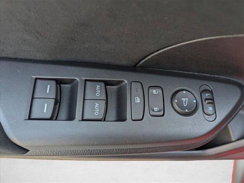 Used 2017 Honda Civic Type R image 10