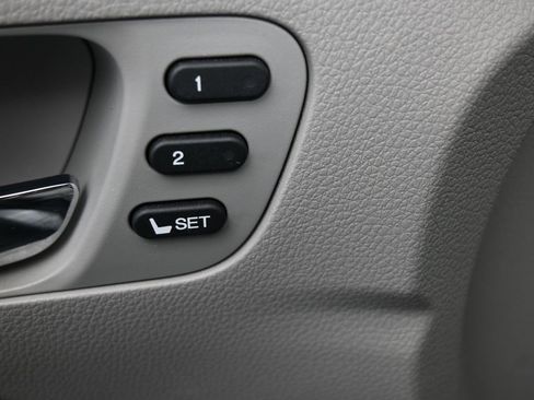 Used 2020 Honda Pilot Touring image 13