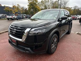 Used 2024 Nissan Pathfinder S 360° Tour