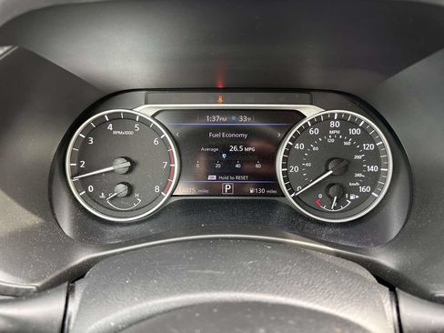 Used 2023 Nissan Sentra SR w/ SR Premium Package FWD image 20