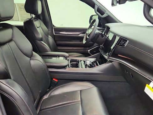 Used 2022 Jeep Wagoneer Series I w/ Convenience Group I image 24