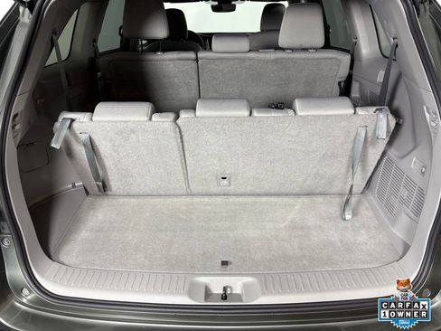Used 2019 Toyota Highlander LE FWD image 11