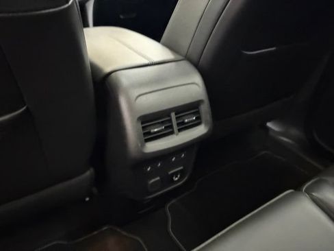 Used 2018 Chevrolet Equinox Premier AWD/4WD image 29