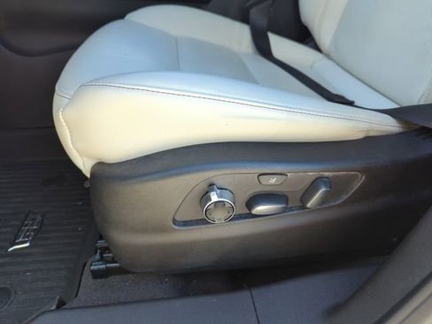 Used 2023 Cadillac XT4 Sport image 24