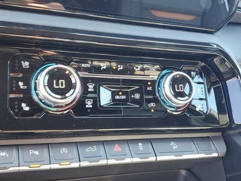 New 2026 GMC Sierra 1500 AT4 w/ AT4 Premium Package image 24