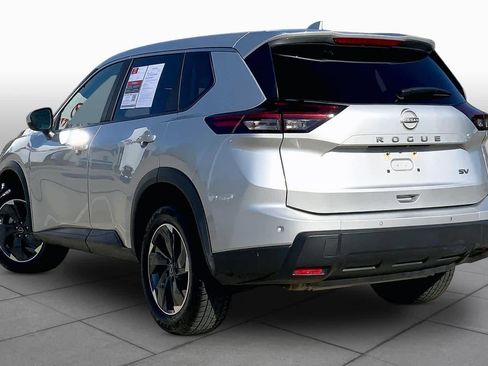 Used 2024 Nissan Rogue SV FWD image 12