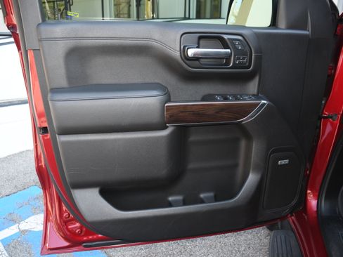 Used 2019 GMC Sierra 1500 SLT w/ SLT Premium Plus Package image 9