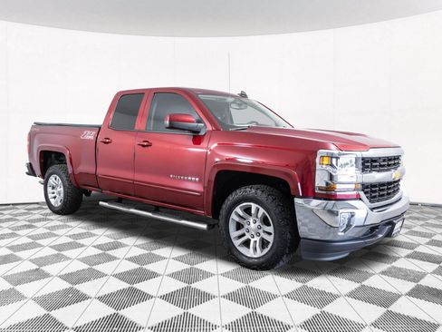 Used 2018 Chevrolet Silverado 1500 LT w/ All Star Edition AWD/4WD image 19