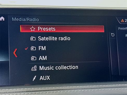 Used 2018 BMW X5 M w/ Executive Package image 27