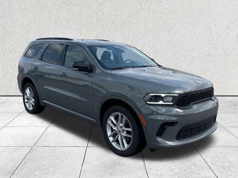 Used 2024 Dodge Durango GT image 1
