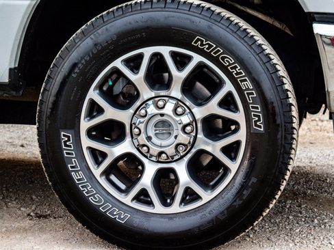 Used 2021 Ford F250 Lariat w/ Lariat Value Package image 10