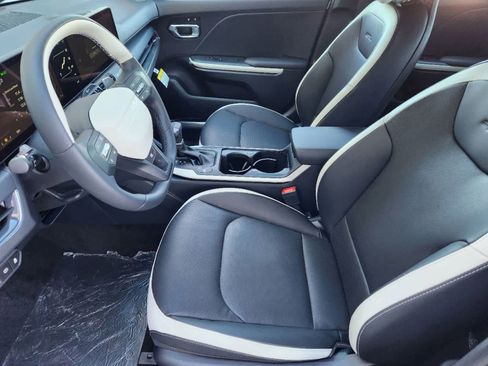 New 2025 Kia K4 GT-Line w/ GT-Line Premium Package image 10