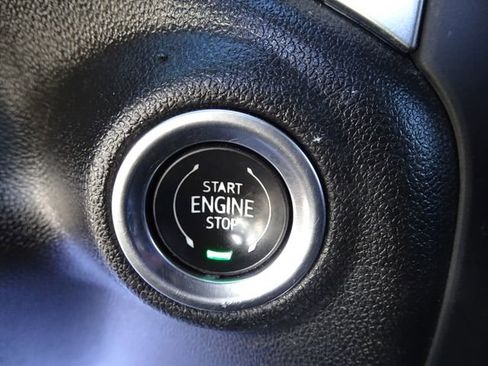 Used 2020 Chevrolet Silverado 1500 LTZ image 24