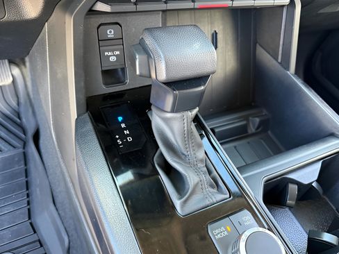 Used 2023 Toyota Tundra SR5 image 39