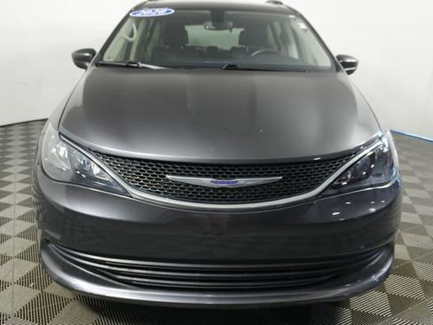 Used 2020 Chrysler Voyager Lxi FWD image 8