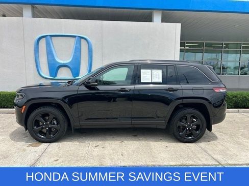 Used 2026 Jeep Grand Cherokee Limited w/ Limited Altitude Package RWD image 6