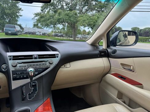 Used 2010 Lexus RX 350 2WD w/ Premium Pkg image 15