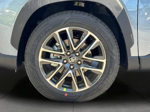 New 2026 Toyota Corolla Cross XLE FWD image 32